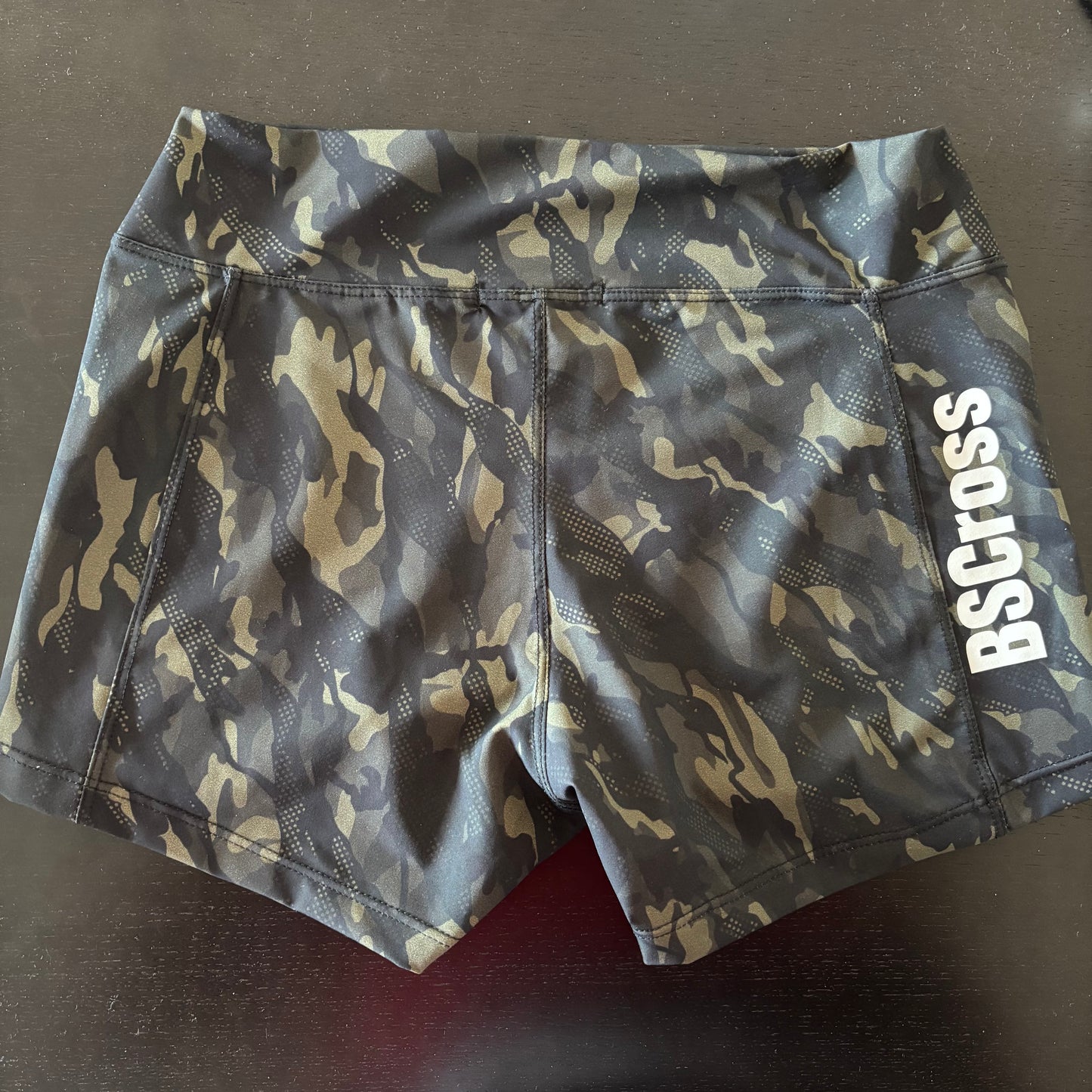 Calção Feminino - Curto Games Camuflado Estampado Verde