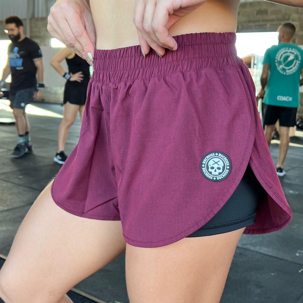 Short Feminino Curto C/ Cos Bs Vinho Mescla