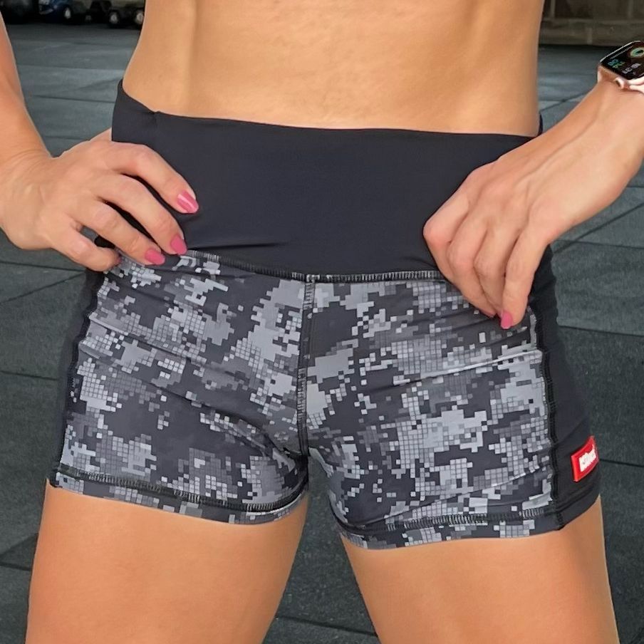 Calção Feminino - Frente Estampada com Recorte lateral Bs Camuflado Cinza