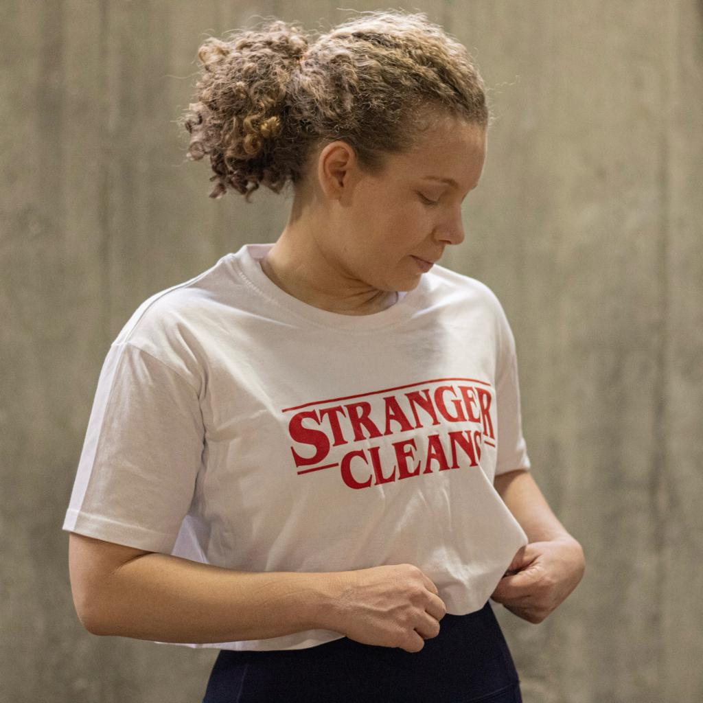 AMRAP T-Shirt Feminina Stranger Cleans Cropped